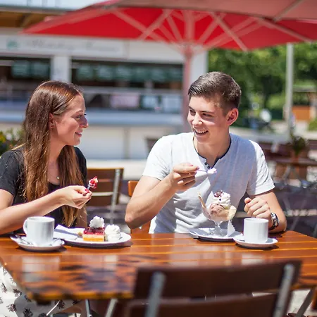 فندق Rosa Flesch Und Tagungszentrum 2*