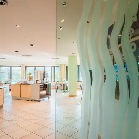 Rosa Flesch Und Tagungszentrum 2*